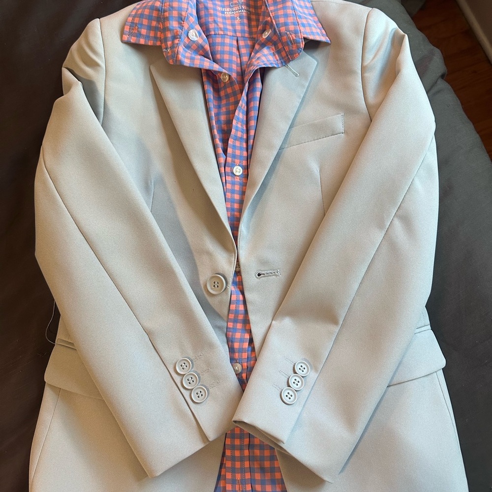 OppoSuits lt.Gray w/ Vineyard Vines pink and blue checkered button down shirt